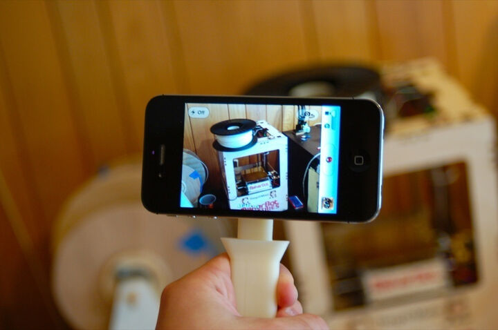 Collapsable iPhone Camera Handle