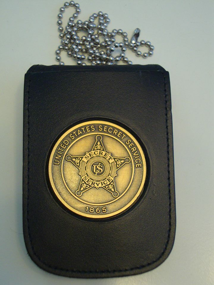 Neck Chain Badge Holder 24.jpg