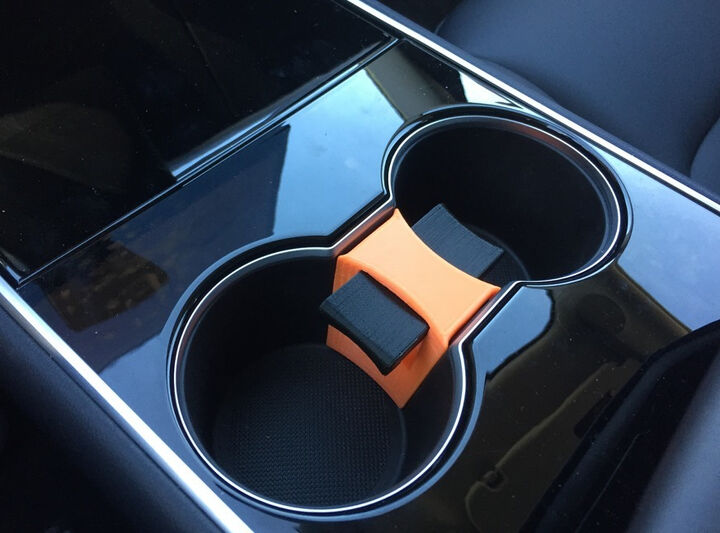 Tesla Model 3 Cup Clamp spring loaded - 3D Printable Model on