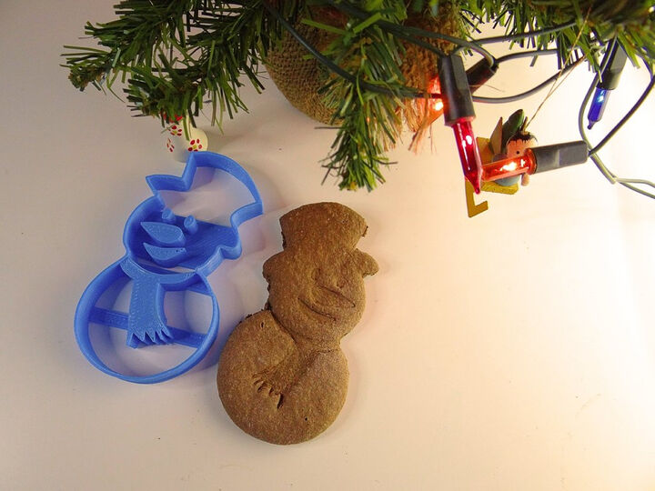 Christmas snowman cookie cutter
