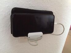 Support murale chargeur téléphone.jpg
