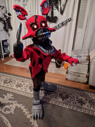 Nightmare Foxy Costume mask and hook 3D Treatstock