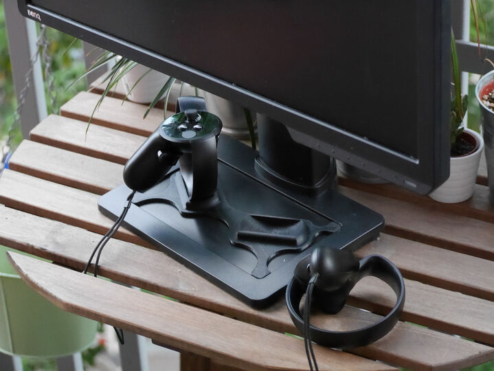 3D Printed custom Oculus Rift Touch Controller Stand for BenQ