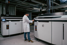 HP JF 5200 3D Printer - Credit to HP (2).jpg