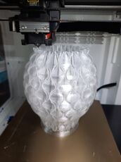clear vase being printed.jpg